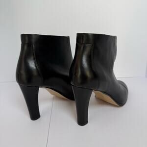 Tahari Meredith | Black | 8M